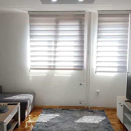 טראווניק Apartment Emina מראה חיצוני תמונה