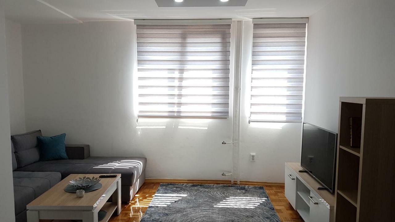 טראווניק Apartment Emina מראה חיצוני תמונה
